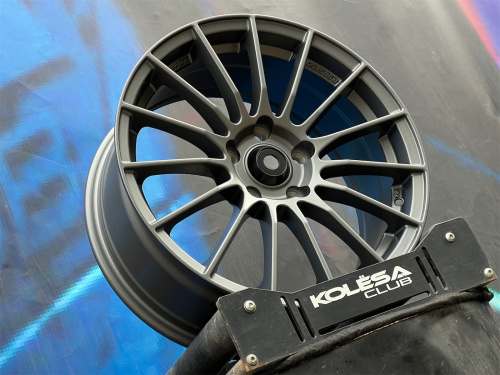 Enkei Design RS05RR 7,5j-17 5*114,3 ET35 d73,1 DMG