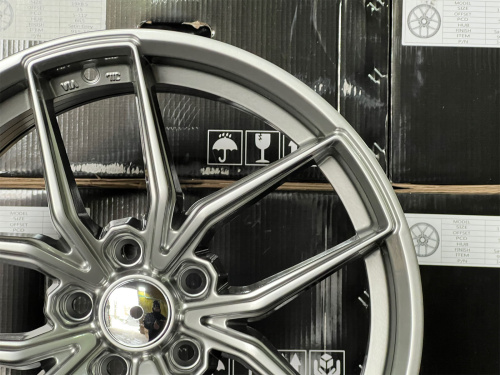 KC Wheels FF21 7,5j-17 5*120 ET35 d72,6 HB