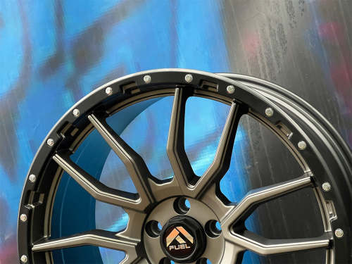 Fuel Design Rebel 8,5j-19 5*108 ET30 d73,1 MG+MBL+ChR