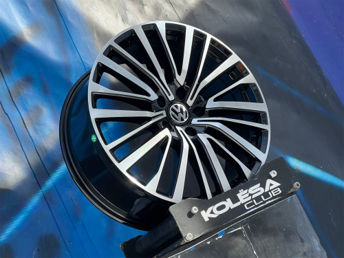 BW Wheels 6129 8,5j-20 5*120 ET45 d65,1 GBF