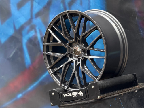 Комплект Vorsteiner Design VFF107 8,5j-19 5*120 et35 d72,6 и 9,5j-19 5*120 d72,6 GM