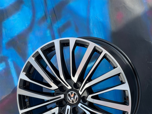 Комплект (4 шт) BW Wheels 6129 8,5j-20 5*120 ET45 d65,1 GBF