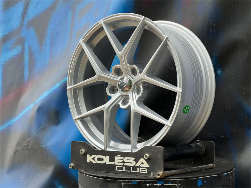 KoKo Wheels FF595 8,5j-19 5*114,3 ET35 d73,1 S