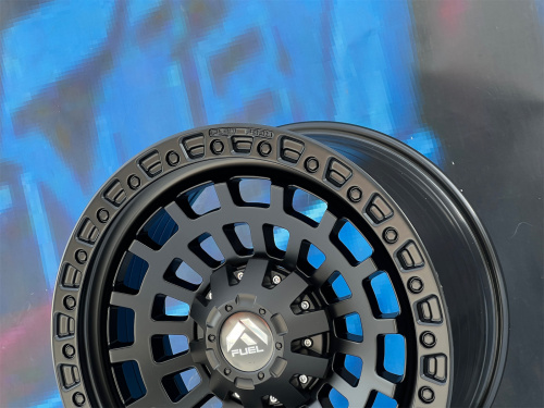 Комплект (4 шт) Fuel Design Zephyr 9j-18 6*139,7 ET0 d110,1 MB