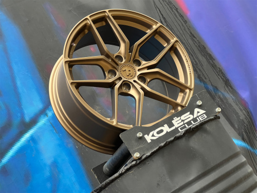 Titan Forged FA751 8j-18 5*120 ET30 d72,6 MBr