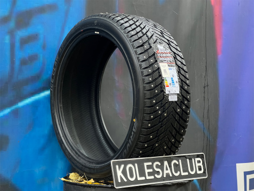 Arivo Ice Claw ARW7 265/40 R22 106T