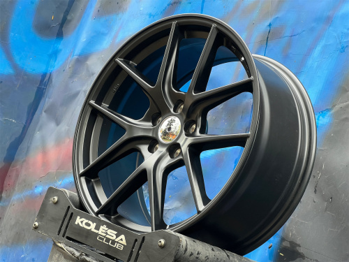 Комплект (4 шт) KoKo Design SL547 8j-18 5*105 ET38 d56,6 MB