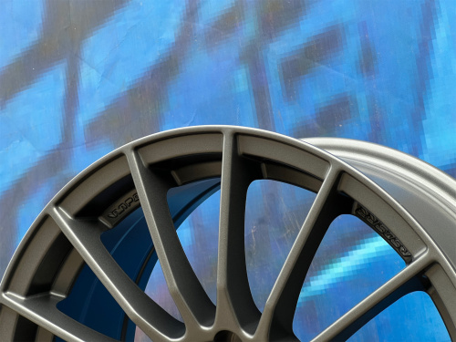 Enkei Design RS05RR 7,5j-17 5*114,3 ET35 d73,1 MG