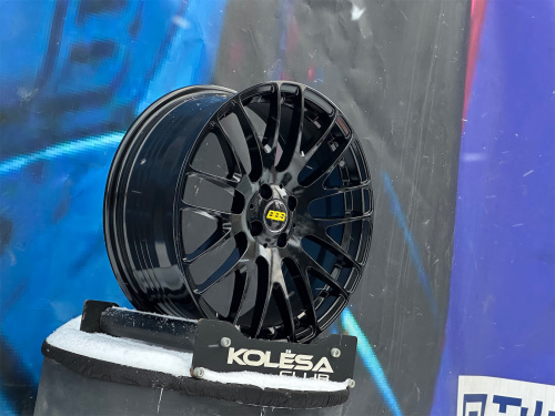 BBS Design RN 7,5j-18 4*100 ET42 d73,1 GB