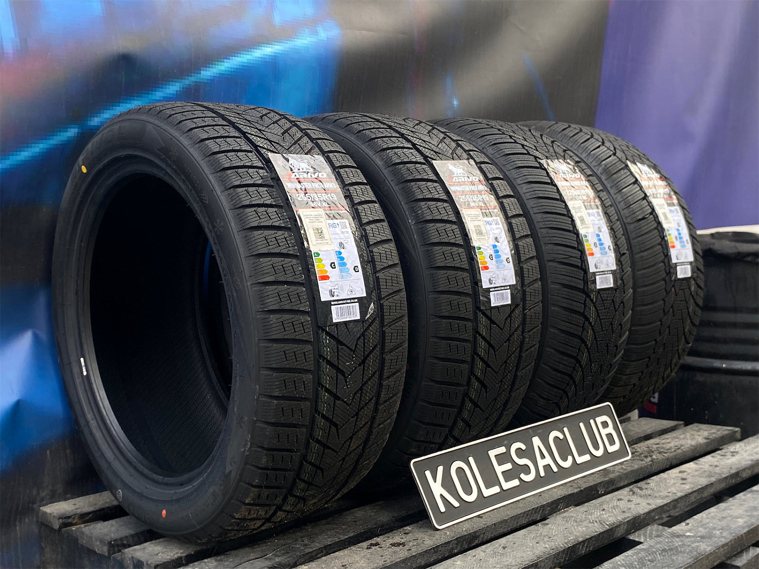 Комплект разноширокий Arivo Winmaster ProX ARW3 225/40 R19 и 255/35 R19