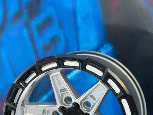 Negu N11 8,5j-17 6*139,7 ET0 d100,1 SMF+MBL