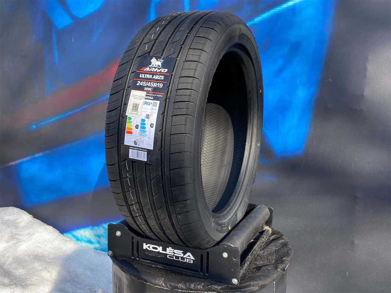 Arivo Ultra ARZ5 245/45 R19 98W