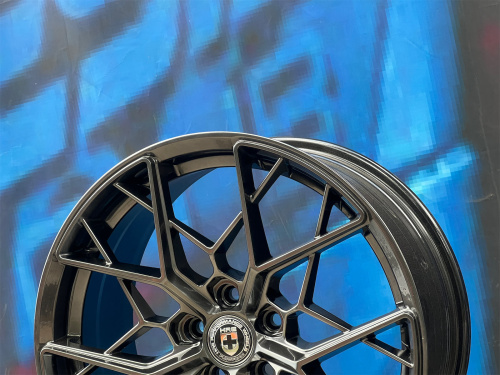 HRE Design FF10 7,5j-17 5*105 ET35 d56,6 DHB