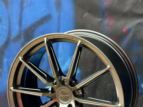 Комплект KC Wheels FA834 9,5j-19 5*112 et35 d66,6 и 8,5j-19 5*112 d66,6 HB