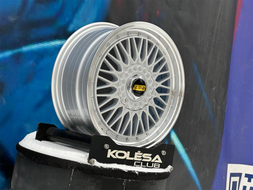 BBS Design RS 7,5j-17 5*100 ET38 d73,1 SML