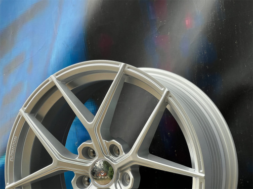 KoKo Wheels FF595 8,5j-19 5*114,3 ET35 d73,1 S