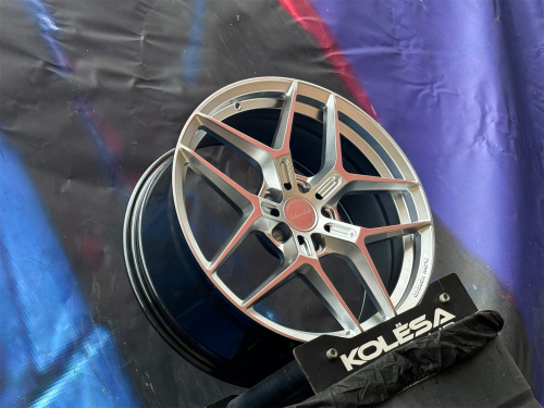 Комплект KC Wheels FA833 9,5j-19 5*112 et35 d66,6 и 8,5j-19 5*112 d66,6 HS