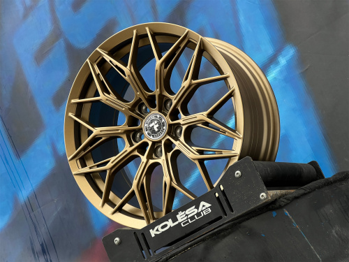 Комплект (4 шт) Titan Forged FA796 8,5j-19 5*114,3 ET35 d73,1 MBr