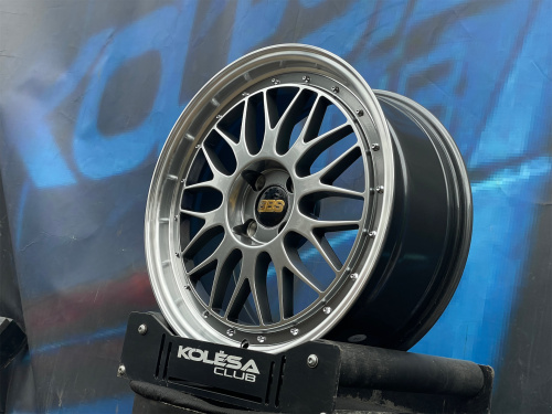 BBS Design LM 7,5j-17 4*100 ET38 d73,1 HB+PL
