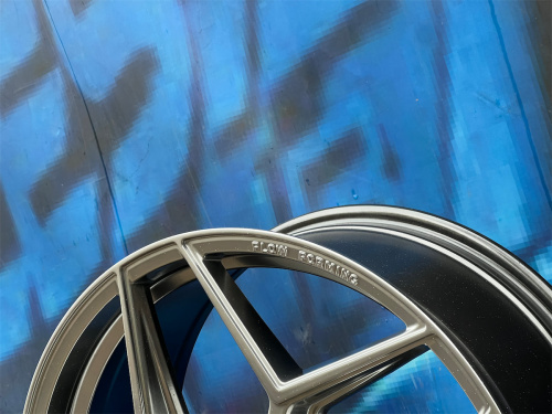 Комплект (4 шт) KC Wheels 269 8,5j-20 5*114,3 ET40 d67,1 HB