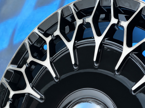 Комплект (4 шт) Sakura Wheels FF KF54 7j-17 5*110 ET35 d73,1 GBFL