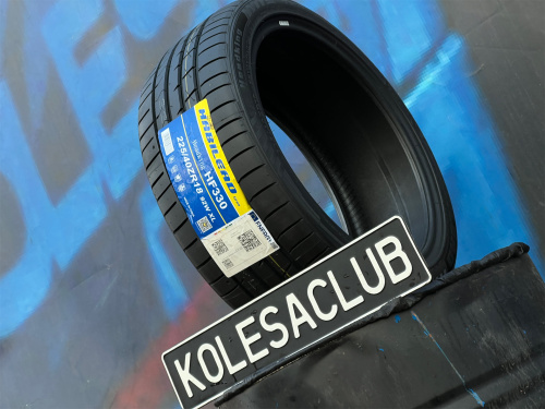 Комплект (4 шт) Habilead HF330 225/40 R18 92W