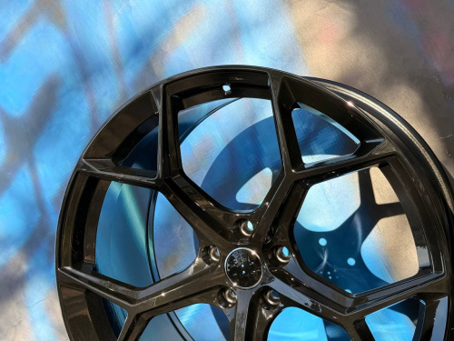 Комплект (4 шт) MS Wheels 1090 9,5j-21 5*112 ET30 d66,6 GB