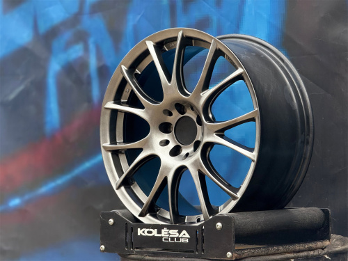 BBS Design RE-V 8j-18 5*108 ET40 d73,1 HB