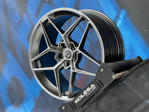 HRE Design FF11 8,5j-19 5*114,3 ET35 d73,1 HB