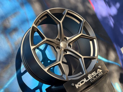 Комплект (4 шт) MS Wheels 1090 9,5j-21 5*112 ET30 d66,6 MG