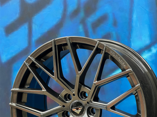 Комплект (4 шт) Vorsteiner Design VFF107 8j-18 5*105 ET38 d56,6 DHB