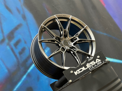 Комплект KC Wheels XF050 9j-18 5*120 et35 d72,6 и 8j-18 5*120 d72,6 HB