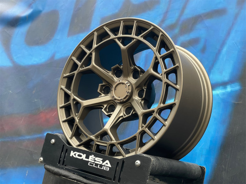 Комплект (4 шт) Titan Forged FA721 9j-17 6*139,7 ET0 d110,1 MBr