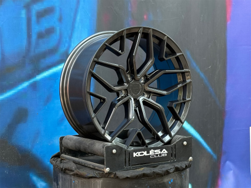 Комплект (4 шт) Titan Forged FA621 8,5j-18 5*105 ET35 d56,6 MG