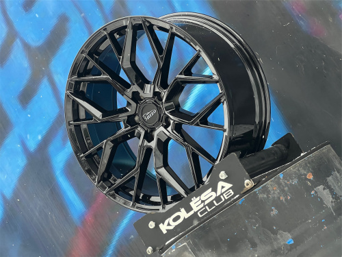 Rizo RS7 8,5j-19 5*108 ET35 d63,3 GB