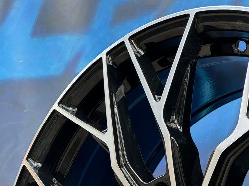 Комплект (4 шт) Z-performance Design ZP7 8,5j-20 5*114,3 ET40 d67,1 GBF