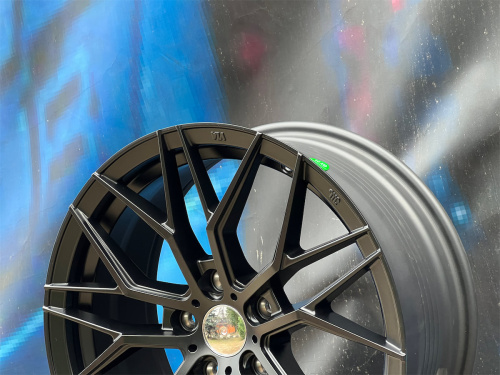 Комплект (4 шт) Koko Wheels FF211 7,5j-17 5*114,3 ET38 d73,1 MB