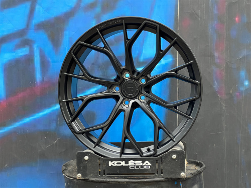 Комплект Titan Forged FA832 9,5j-20 5*112 et40 d66,6 и 8,5j-20 5*112 d66,6 MB