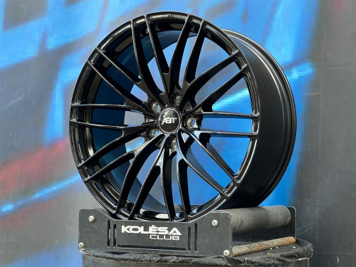 Комплект (4 шт) MS Wheels Q007 9j-20 5*112 ET35 d66,6 GB