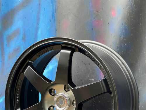 Комплект (4 шт) KoKo Wheels FF218 8j-18 5*114,3 ET38 d73,1 MBFL