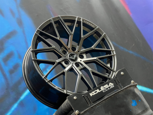 Комплект (4 шт) Vorsteiner Design VFF107 8j-18 5*105 ET38 d56,6 DHB