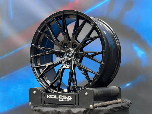 Комплект HMD XF015 9,5j-20 5*120 et35 d72,56 и 8,5j-20 5*120 d72,56 GB