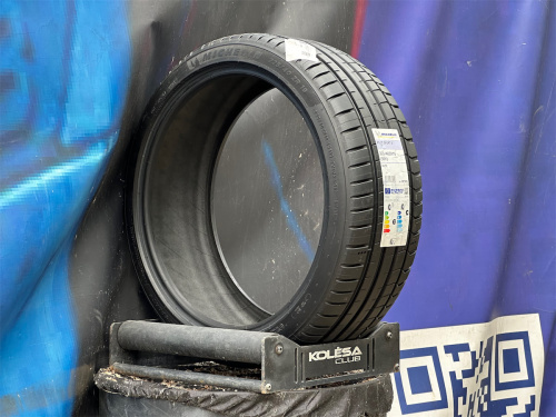 Michelin Pilot Sport 5 225/40 R19 93Y