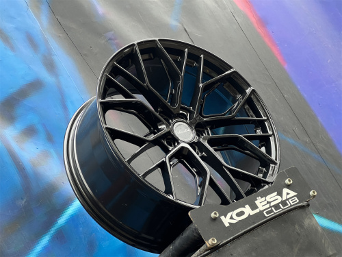 KC Wheels 981 9j-22 5*114,3 ET33 d67,1 GB