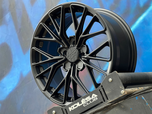 HRE Design FF28 7,5j-17 4*100 ET38 d73,1 MB