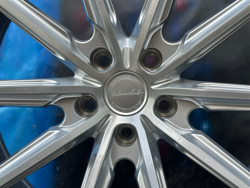 KC Wheels ART768 9,5j-21 5*112 ET30 d66,6 FBS передние