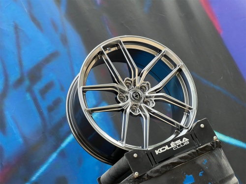 HRE Design FF21 7,5j-17 5*114,3 ET38 d73,1 HB
