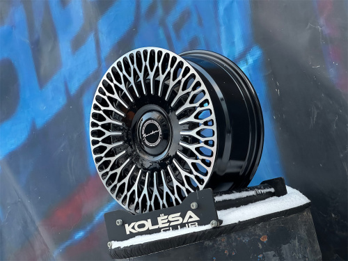 Комплект (4 шт) Sakura Wheels FF9658 7,5j-17 5*100 ET40 d73,1 GBF